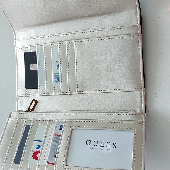 Guess White Muti Noelle Clutch - Picture 3 of 7